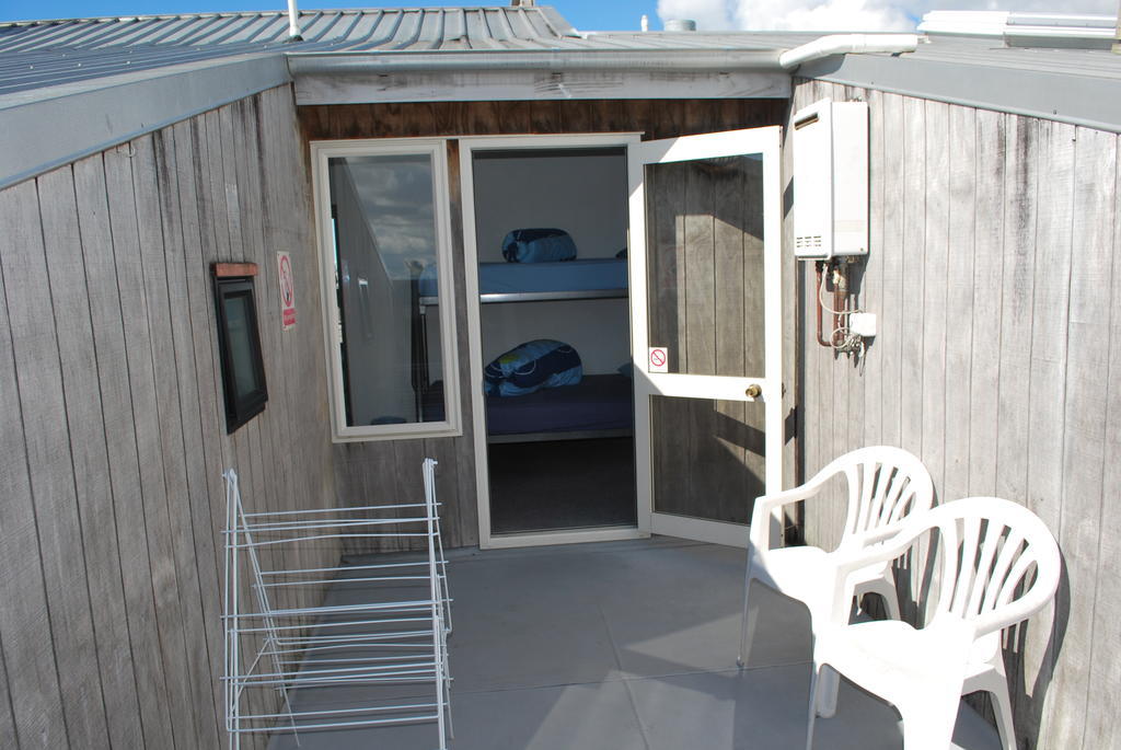 Loft 109 Backpackers Hostel Тауранга Стая снимка