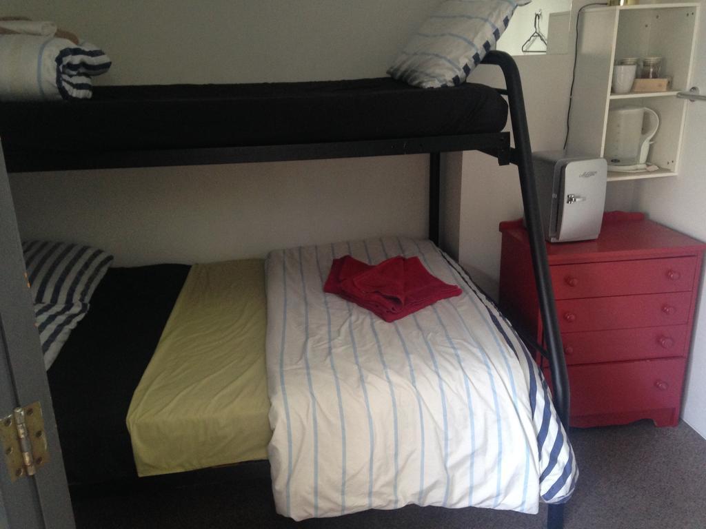 Loft 109 Backpackers Hostel Тауранга Екстериор снимка