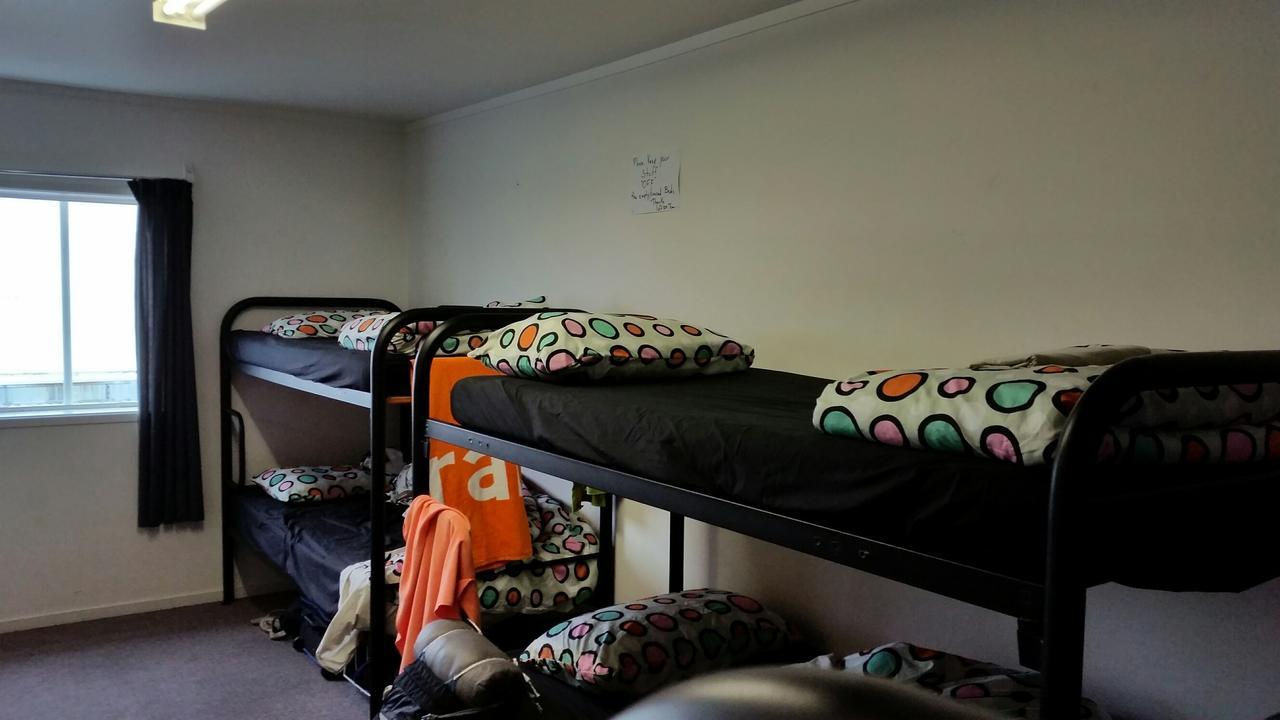 Loft 109 Backpackers Hostel Тауранга Екстериор снимка
