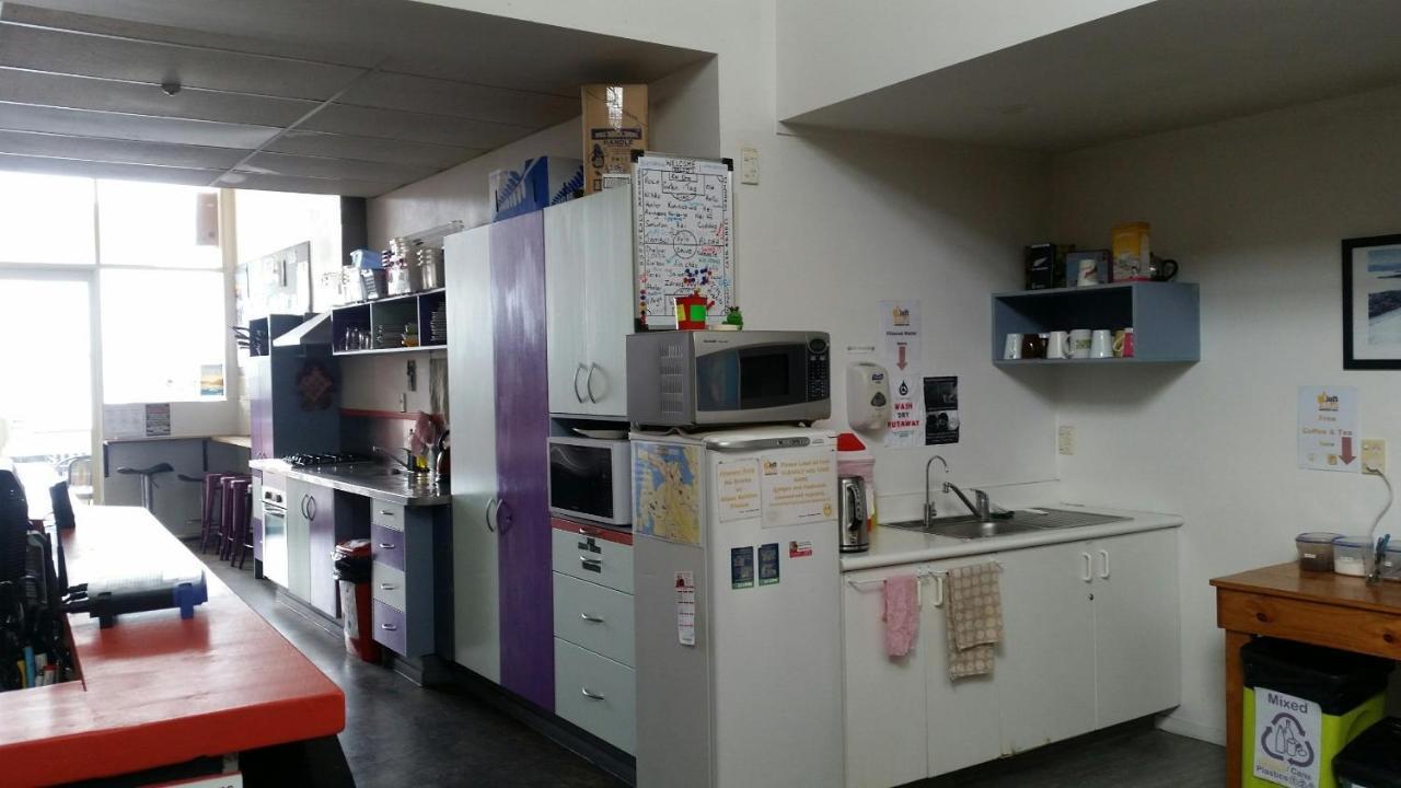 Loft 109 Backpackers Hostel Тауранга Екстериор снимка